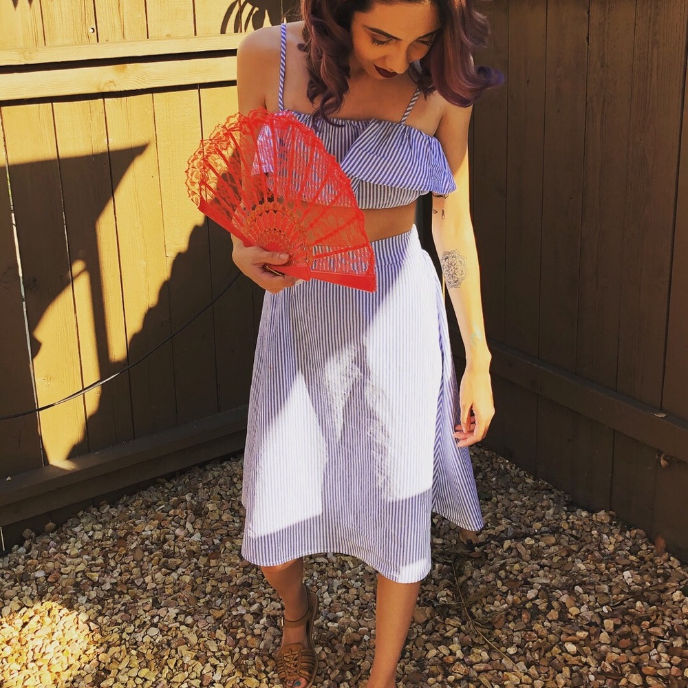 2 piece outfit - Picture 2 of 2